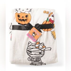 Hello Kitty Trick Or Treat Throw